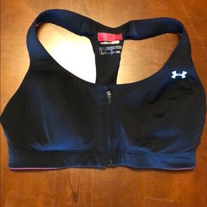Under Armour heat gear black zipper sports bra 36C